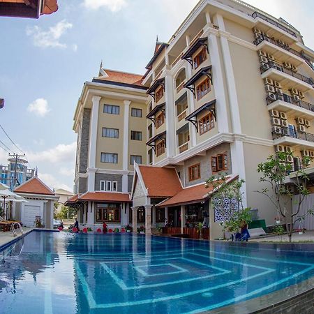 Kampong Thom Palace Hotel Buitenkant foto