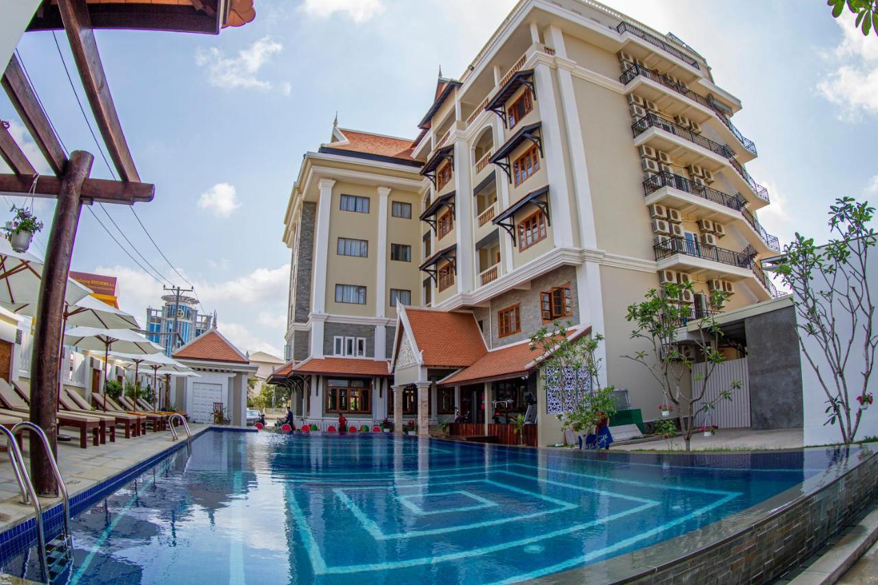 Kampong Thom Palace Hotel Buitenkant foto