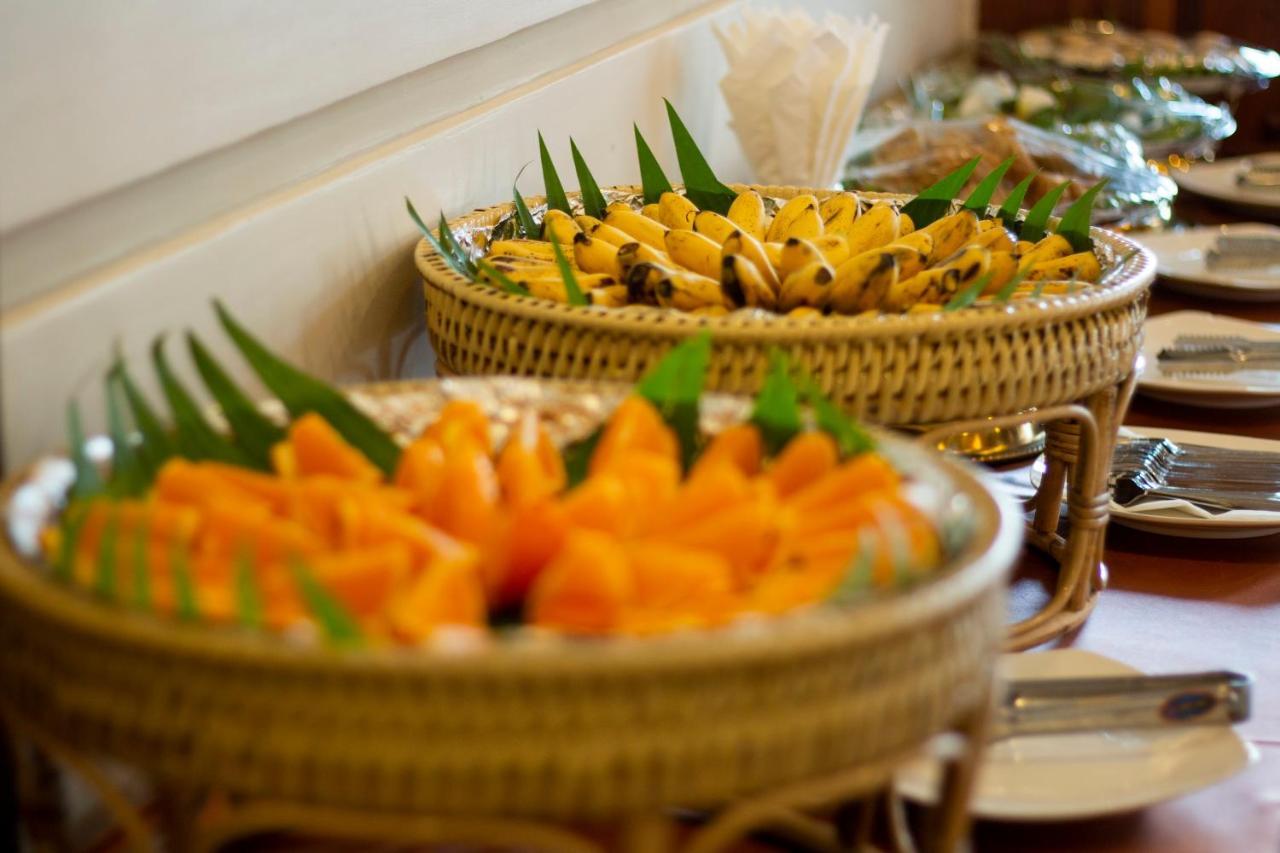 Kampong Thom Palace Hotel Buitenkant foto